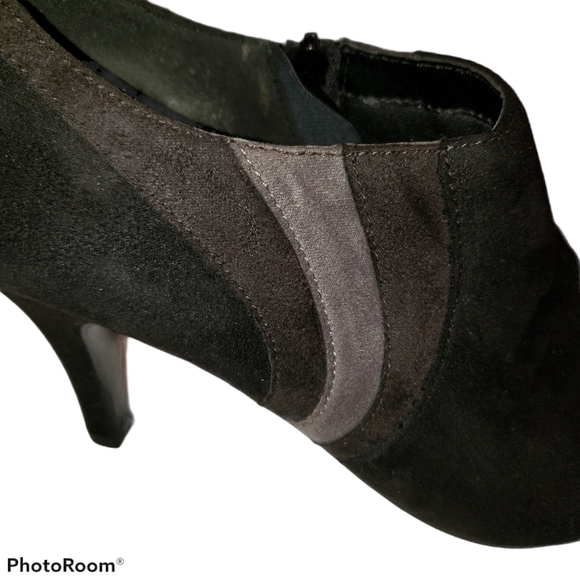 Covington swede low black Boots - Picture 8 of 9